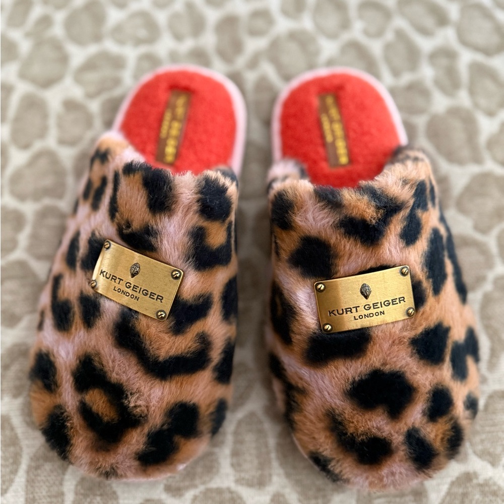 New 7.5 Leopard Kurt Geiger Women’s Fuzzy Leopard Slippers with Gold Accents